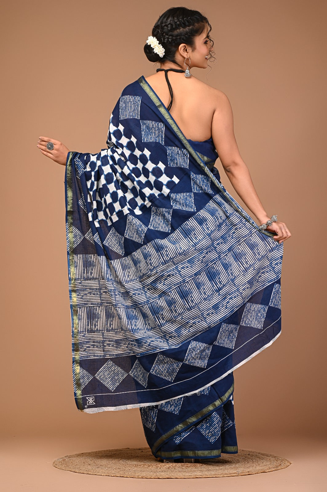 Neelima Printed, Blocked Printed, Self Design, Hand Painted Ikkat Pure Cotton Saree (Multicolor)