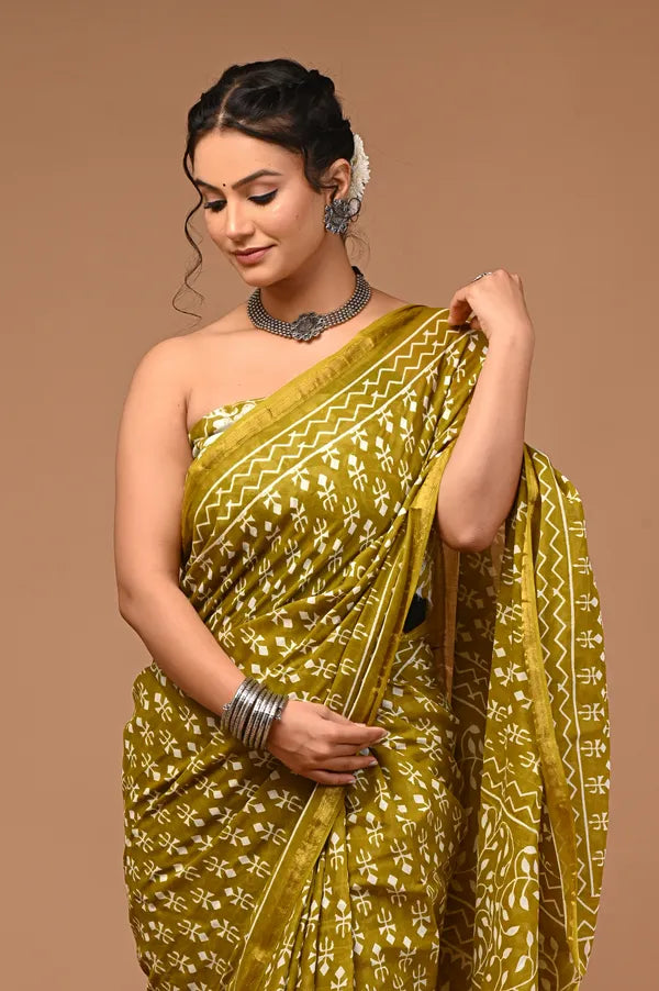 HOOR cotton maheshwari border saree